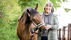 CAVALLO hautnah: Petra Teegen Pferdeklappe