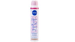Trockenshampoo, Frisuren für die Reiterin, Mähnenspray für Reiter, Reiterfrisuren, Reiter-Beauty, Haarpflege NIVEA Fresh & Mild Trockenshampoo