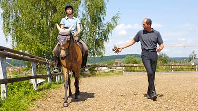 CAV Pferd Reiterin Reitlehrer