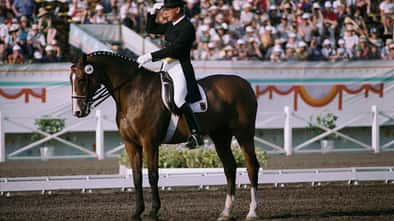 Reiner Klimke mit Ahlerich in der Einzelwertung der Dressur 1984 bei den Olympischen Sommerspielen. 