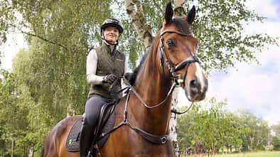 Wenn dein Pferd krank wird oder sich verletzt, zählt schnelle Hilfe. Eine gute Absicherung hält dir den Rücken frei