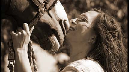 CAV-Schmusebild-Yvonne-Horn CAV-Schmusebild-Yvonne-Horn