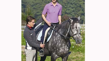 CAV 12_2010-Pferd-locker-reiten_Schoenewald_10 (jpg) CAV 12_2010-Pferd-locker-reiten_Schoenewald_10 (jpg)