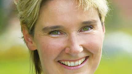 CAV Ausbilderin Sabine Ellinger Porträt Geländelektionen CAV Ausbilderin Sabine Ellinger Porträt Geländelektionen