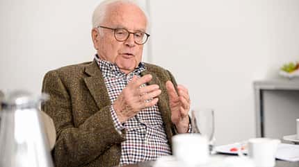 Runder Tisch - Richtig reiten Runder Tisch - Richtig reiten