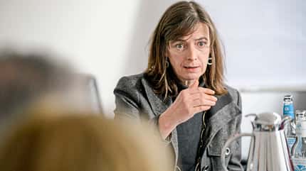 Runder Tisch - Richtig reiten Runder Tisch - Richtig reiten