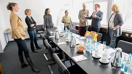 Runder Tisch - Richtig reiten Runder Tisch - Richtig reiten