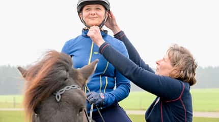 CAVALLO besser sitzen auf Isis besser sitzen auf Isis