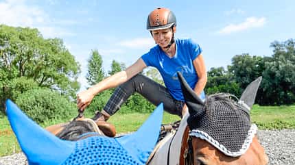 CAVALLO Redaktion in Aktion - Stuntreiten Redaktion in Aktion - Stuntreiten