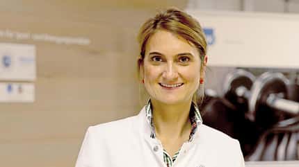 Dr. Julia Schmidt