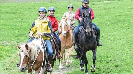CAV Ausreiten Ausritt Gelände Gruppe CAV Ausreiten Ausritt Gelände Gruppe