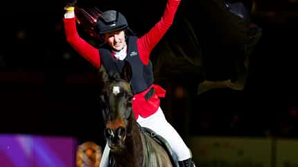 Lisa Röckener während eines Show-Auftritts.