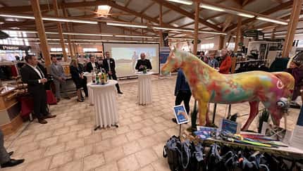 Die Lebenshilfe präsentiert sich im Pferdesporthause Loesdau in Heßdorf.
