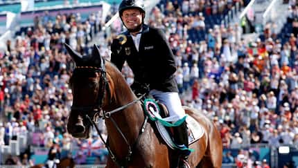 Olympic Games Paris 2024: Michael Jung mit der Einzel-Goldmedaille auf seinem Pferd Chipmunk