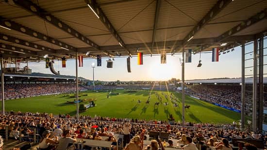 Das Reitstadion der der Aachener Soers zur Eröffnungsfeier der WM in Aachen 2026. 