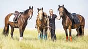 cav-201811-die-drei-1500-aufmacher-0R6A6714-b-hfr-nora-smith-slash-das-gestiefelte-pferd-v-amendo (jpg)