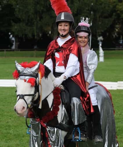 CAV Pony Schräges Pferdefotos Generationenderby