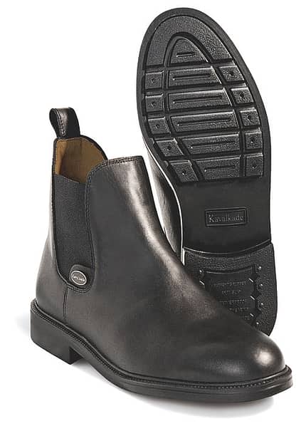 CAV 07_2010 Stiefeletten Test_Kavalkade (jpg) CAV 07_2010 Stiefeletten Test_Kavalkade (jpg)